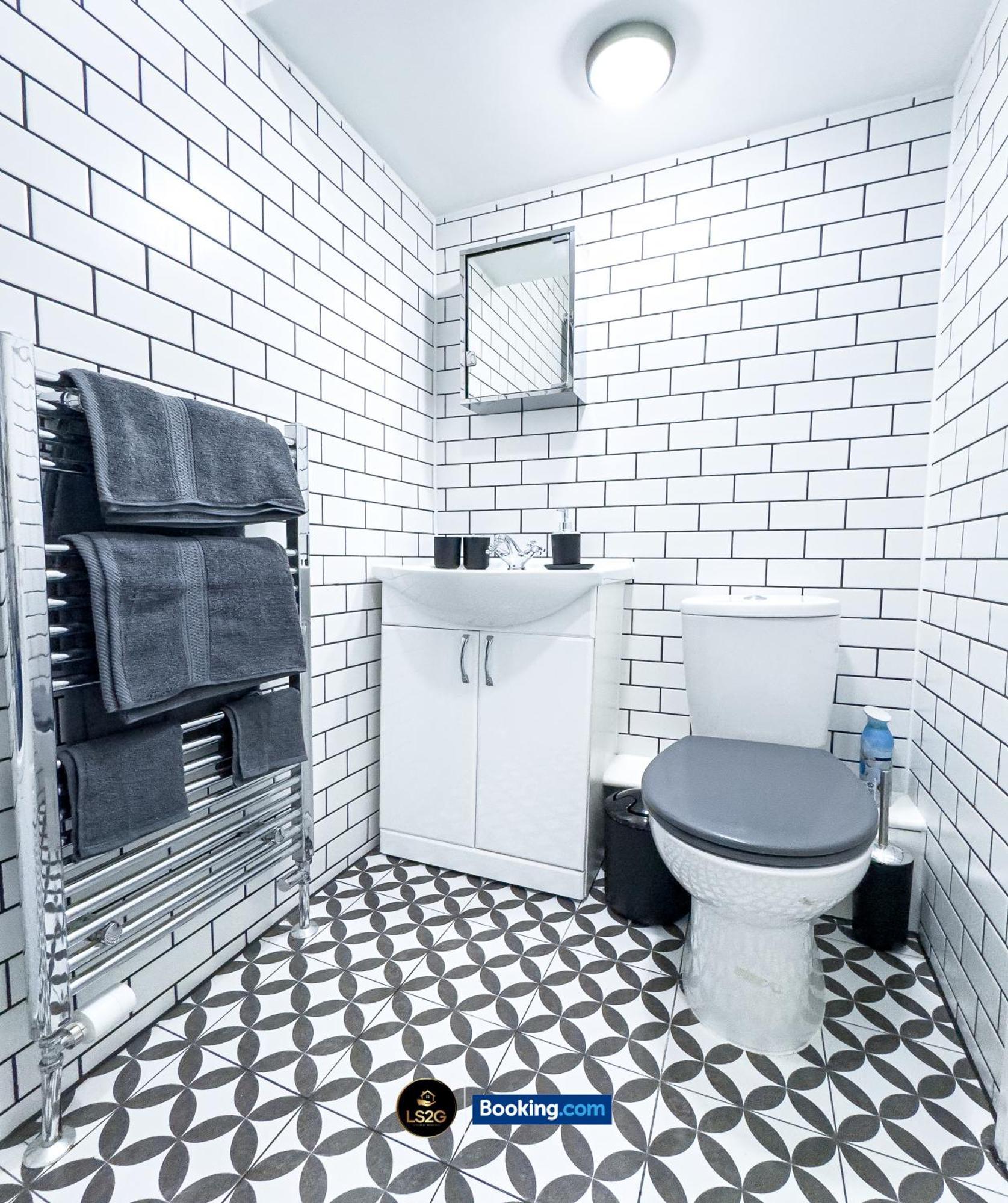 Apartment Private With Air Con By Ls2g Short Lets & Serviced Greater London
