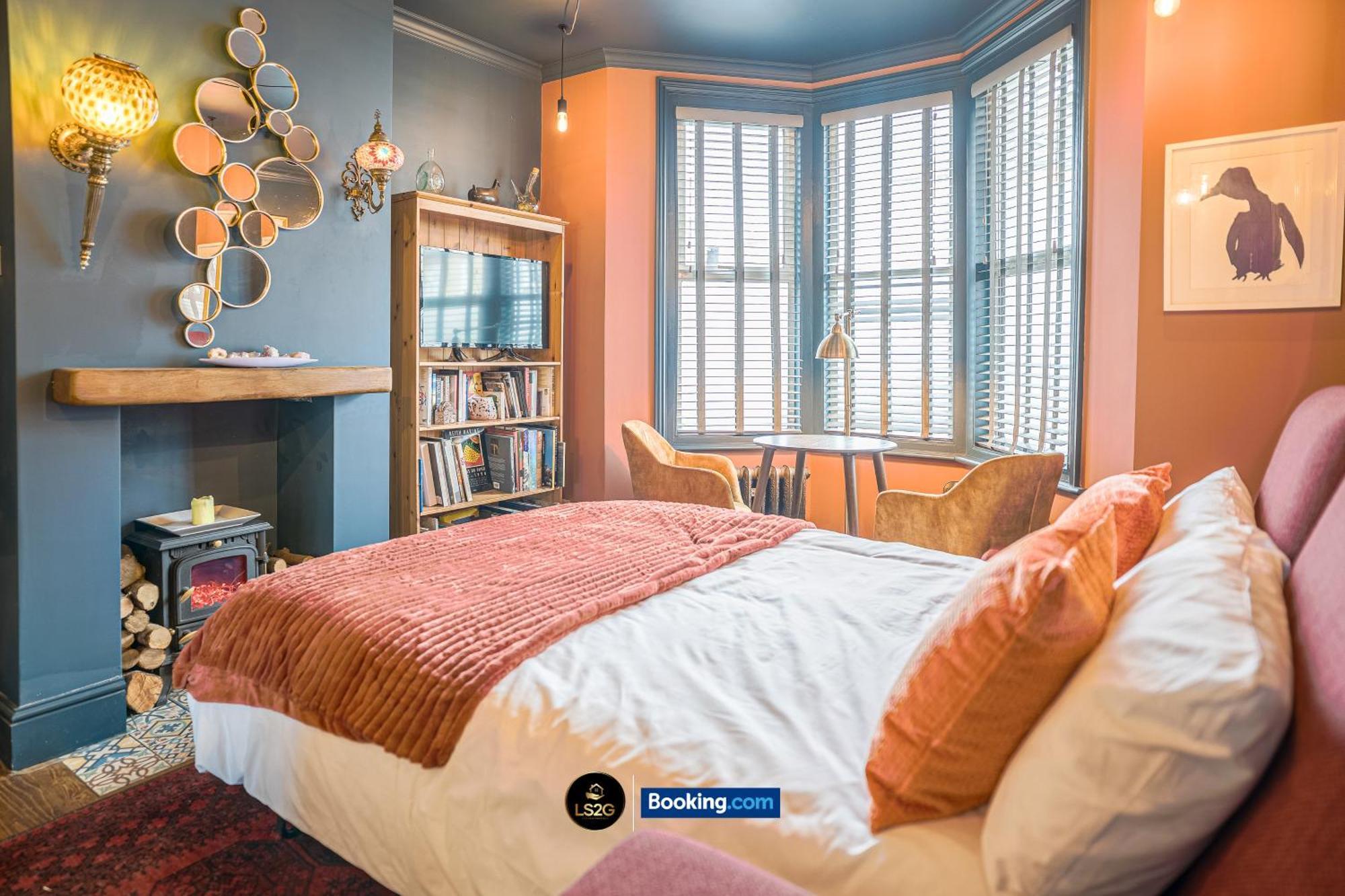Private With Air Con By Ls2g Short Lets & Serviced Greater Apartment *